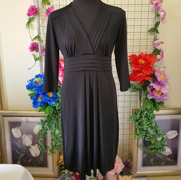 CAPTURE AU12 Dress Black Midi Fit & Flare Empire Waist V-Neck 3/4 Sleeve - NWOT - Picture 2 of 14